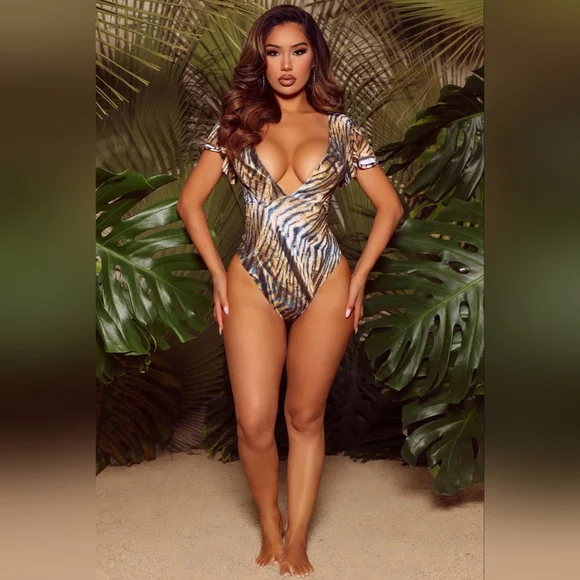 Fashion Nova Animal Print 🐯One Piece Swimsuit *new* - Picture 2 of 6